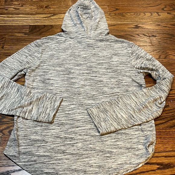 New with tags The Commons stitch fix grey lightweight long sleeve hoodie size Xl - Picture 3 of 5